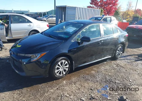 2021 Toyota Corolla Hybrid Le z USA, uszkodzony, nr VIN JTDEAMDEXMJ009742